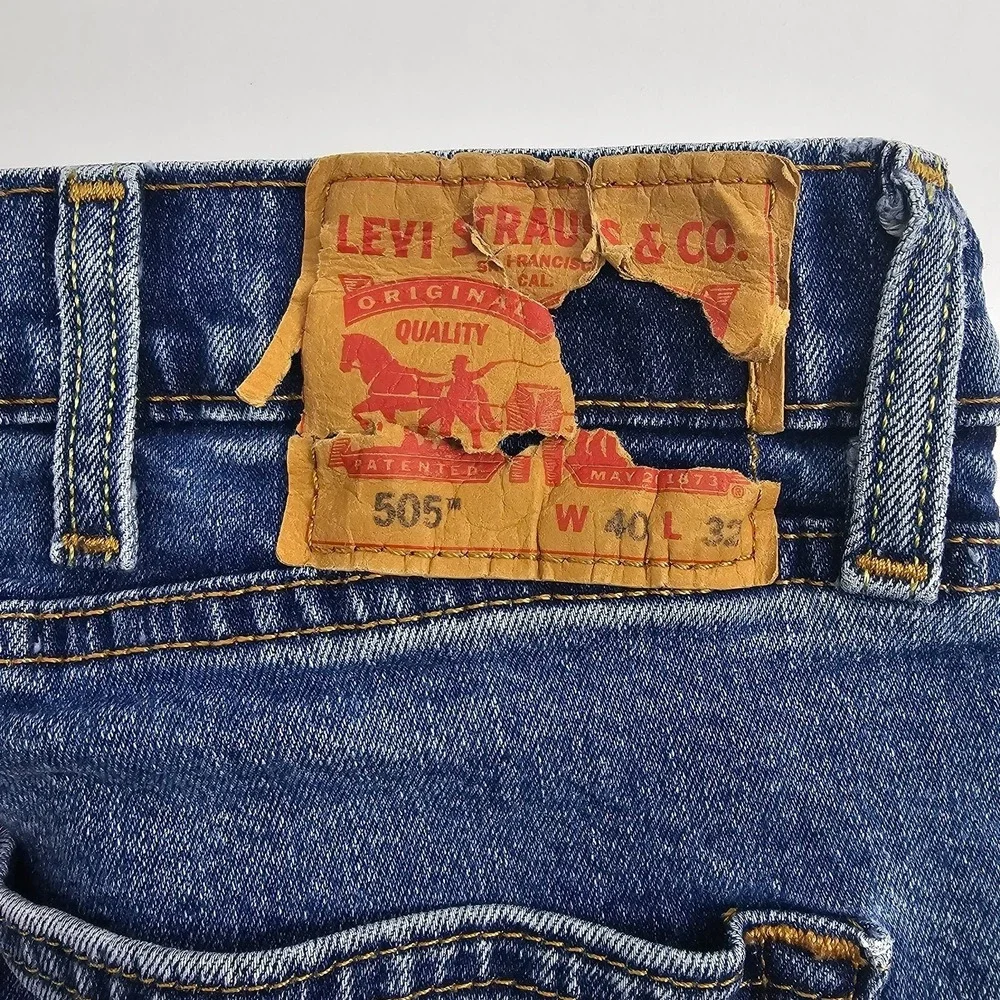 Levi's 505 Jeans Men's 40 x 32 Regular Fit Straight Leg Medium Stonewash Stretch